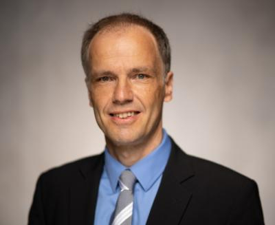 Dr. Ulrich Muschelknautz – Consultant